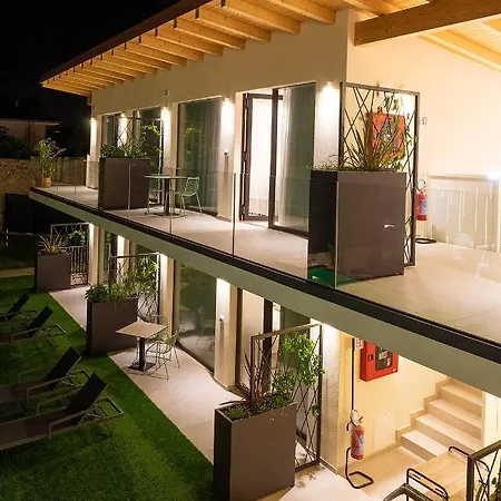 Relais Limonaia - & Garden Hotel 3*